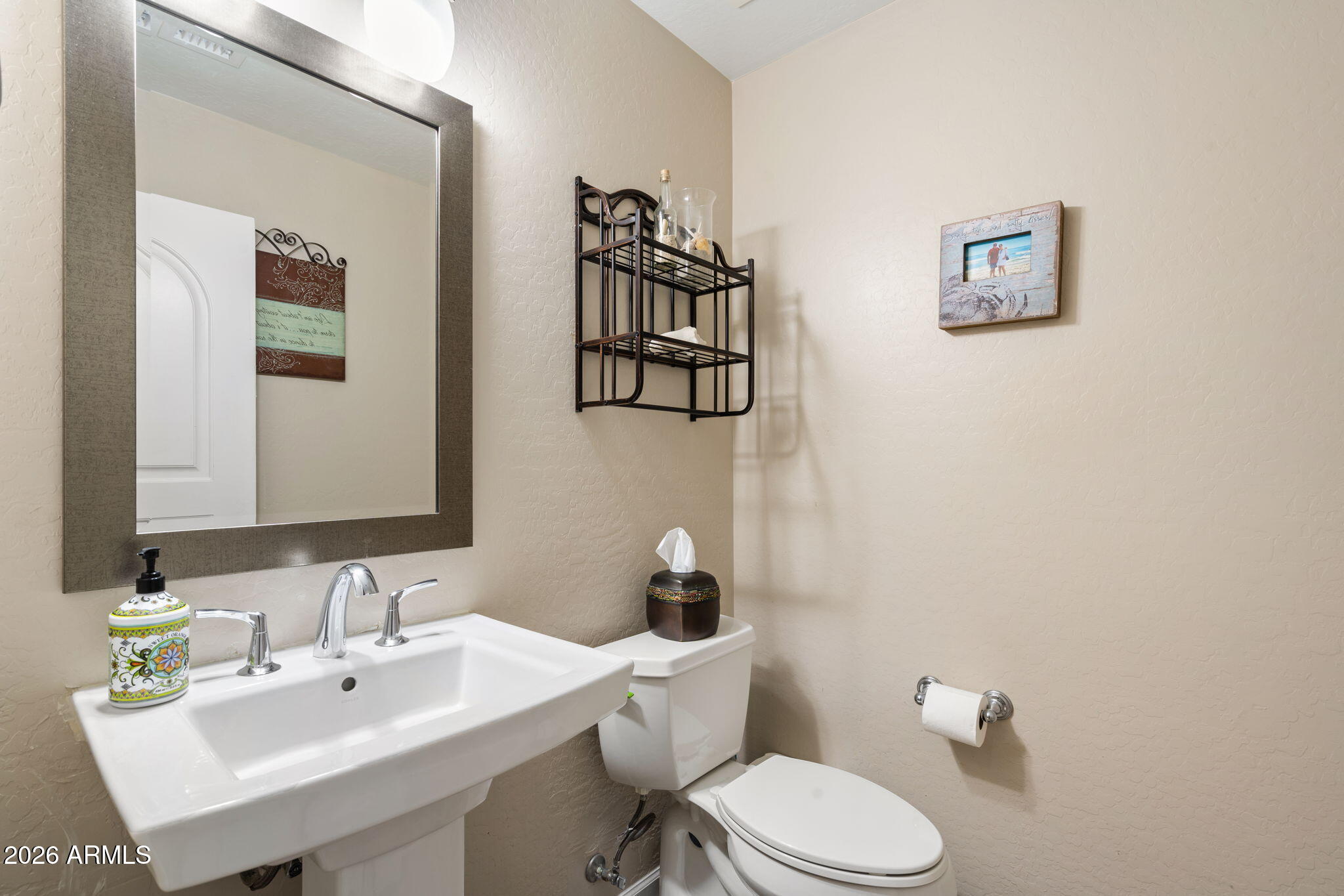 3729 East Robin Lane Phoenix, AZ 85050 - Photo 32 of 57 32-web-or-mls-DSC05725