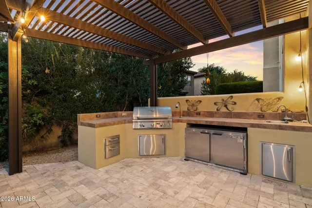 $1,450,000 | 3729 East Robin Lane, Phoenix, AZ 85050