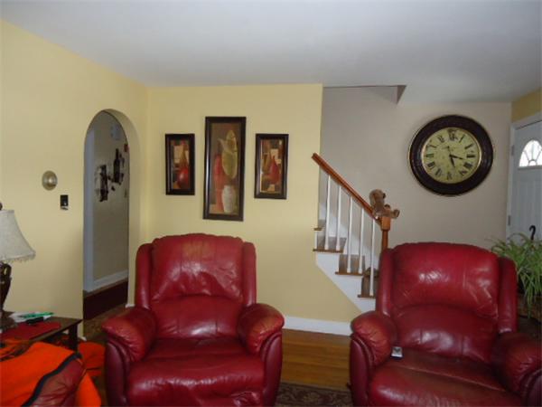 24 Beverly Road Worcester, MA 01605 - Photo 3 of 30 Gallery Image 3