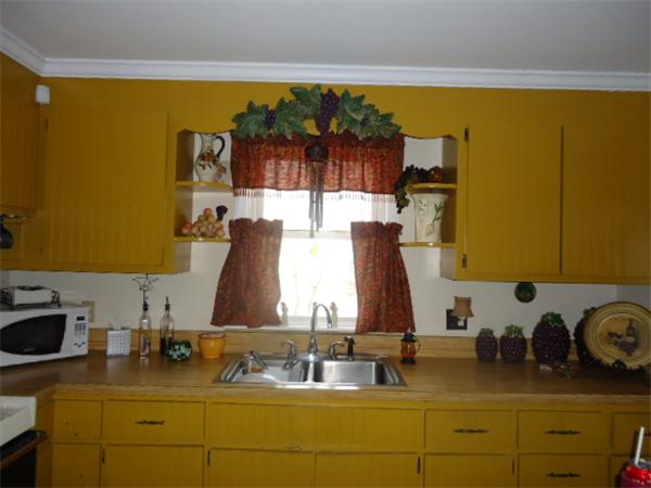 24 Beverly Road Worcester, MA 01605 - Photo 10 of 30 Gallery Image 10