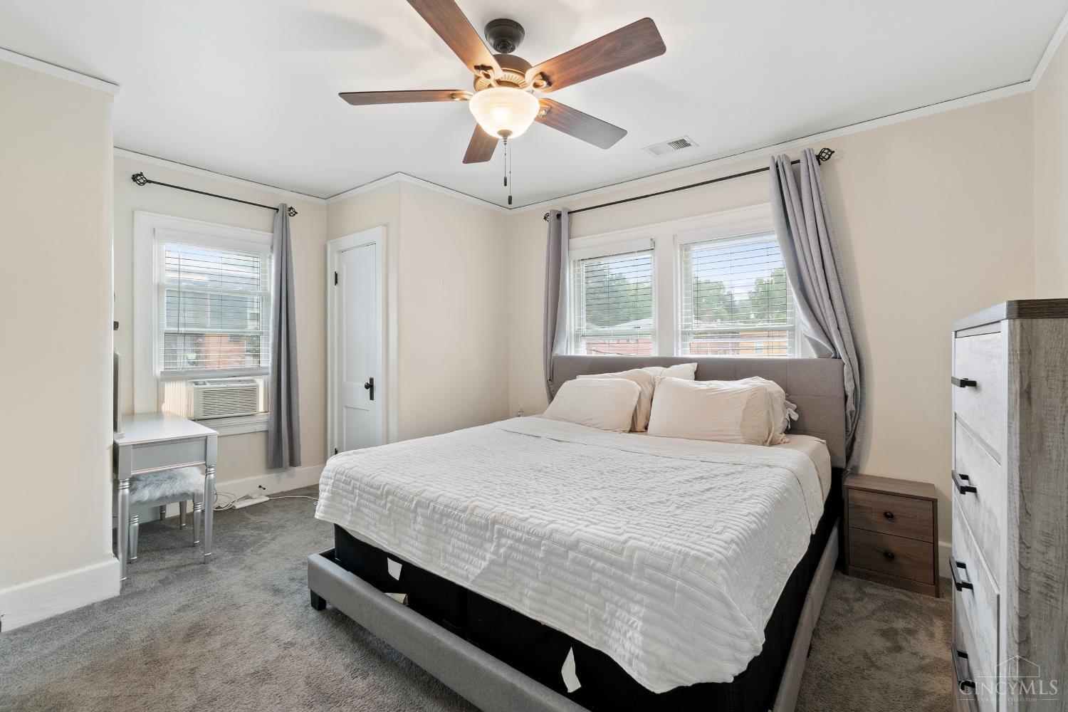 6424 Montgomery Road Cincinnati, OH 45213 - Photo 20 of 46