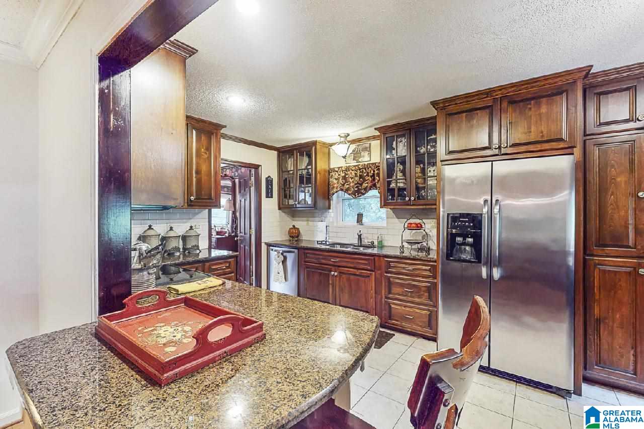 226 Snake Hill Road Trussville, AL 35173 - Photo 12 of 31