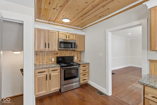 $275,000 | 3143 Carson Avenue, Indianapolis, IN 46227