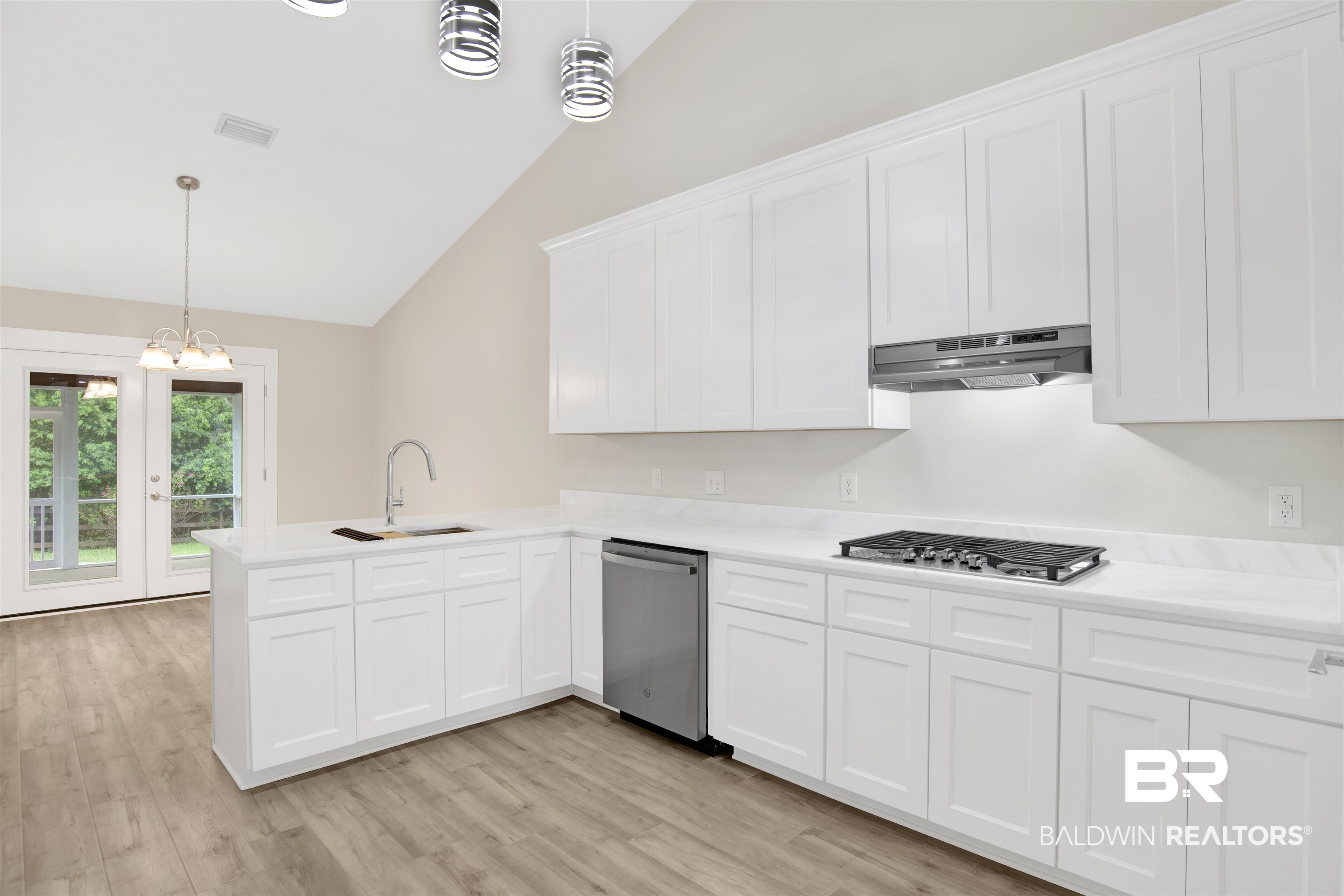 119 Destrehan Road Fairhope, AL 36532 - Photo 14 of 38