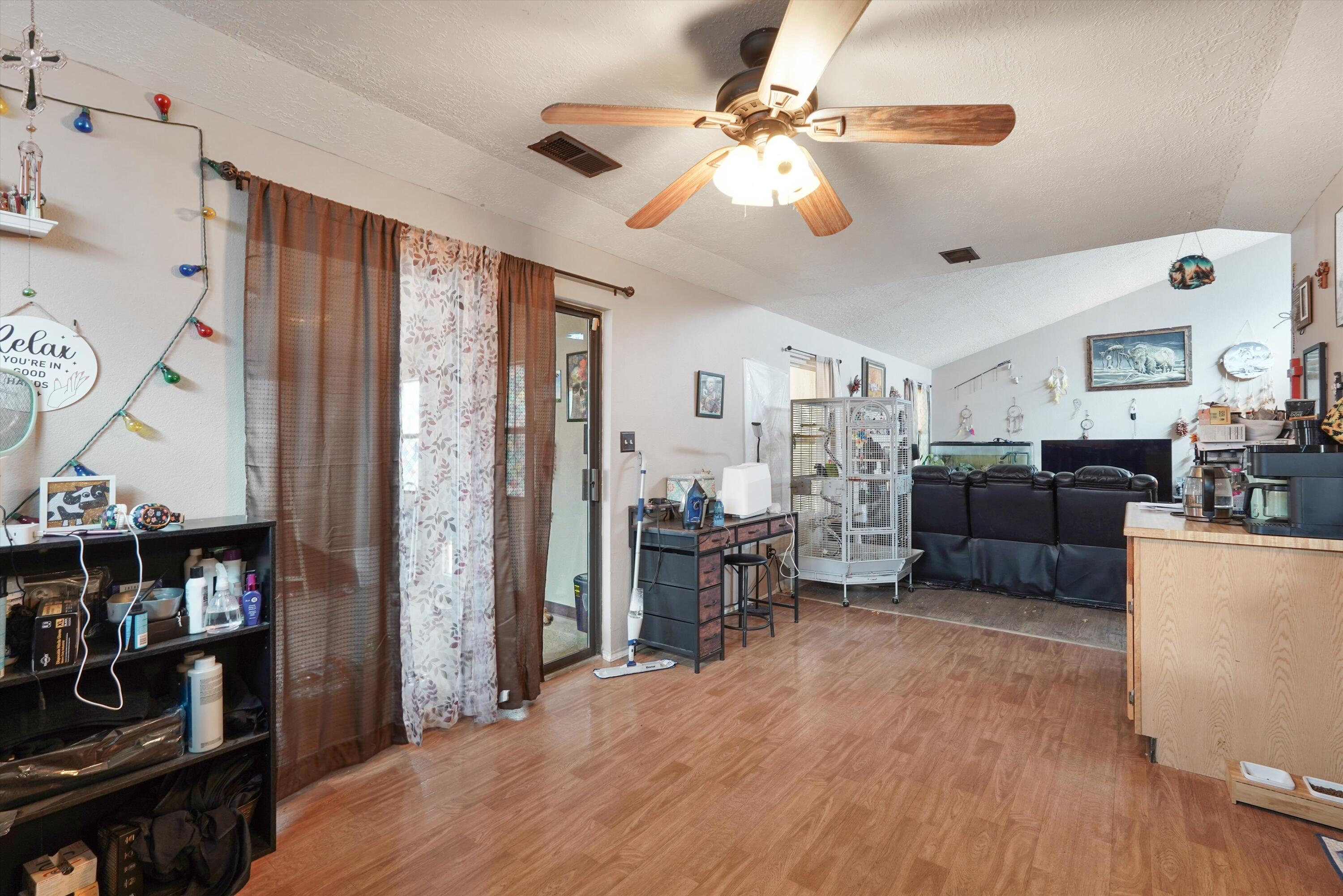 451 Stallion Road Southeast Rio Rancho, NM 87124 - Photo 11 of 29 Gallery Image 11
