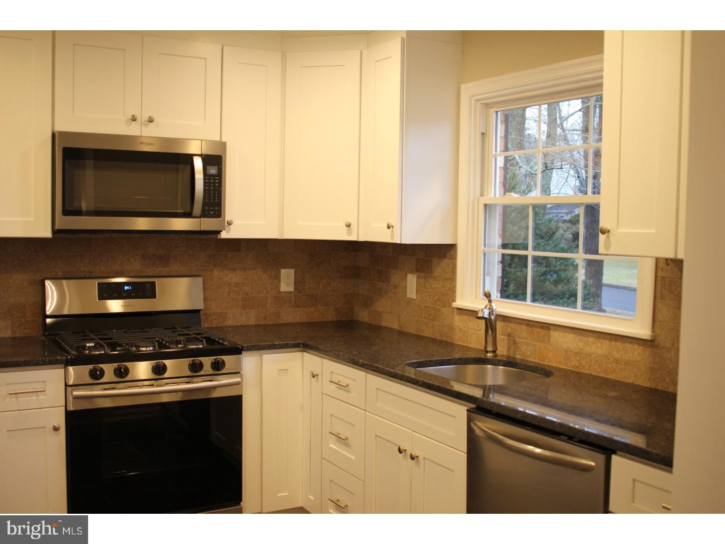 1525 Daws Road Blue Bell, PA 19422 - Photo 4 of 19 Gallery Image 4