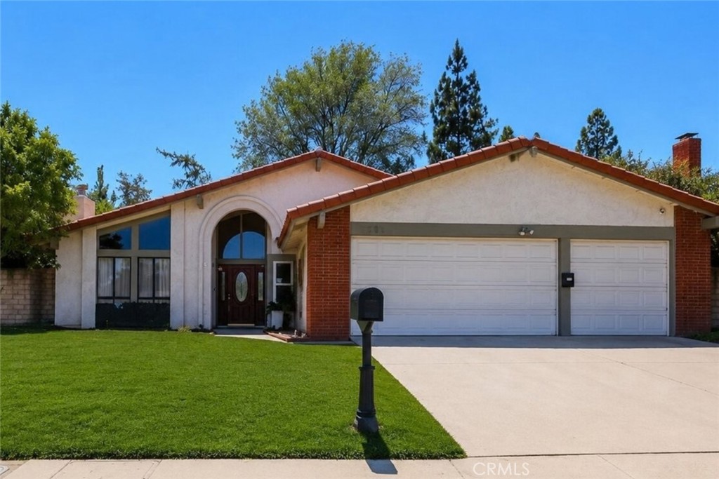 11841 Laughton Way Porter Ranch, CA 91326 - Photo 2 of 26 Gallery Image 2