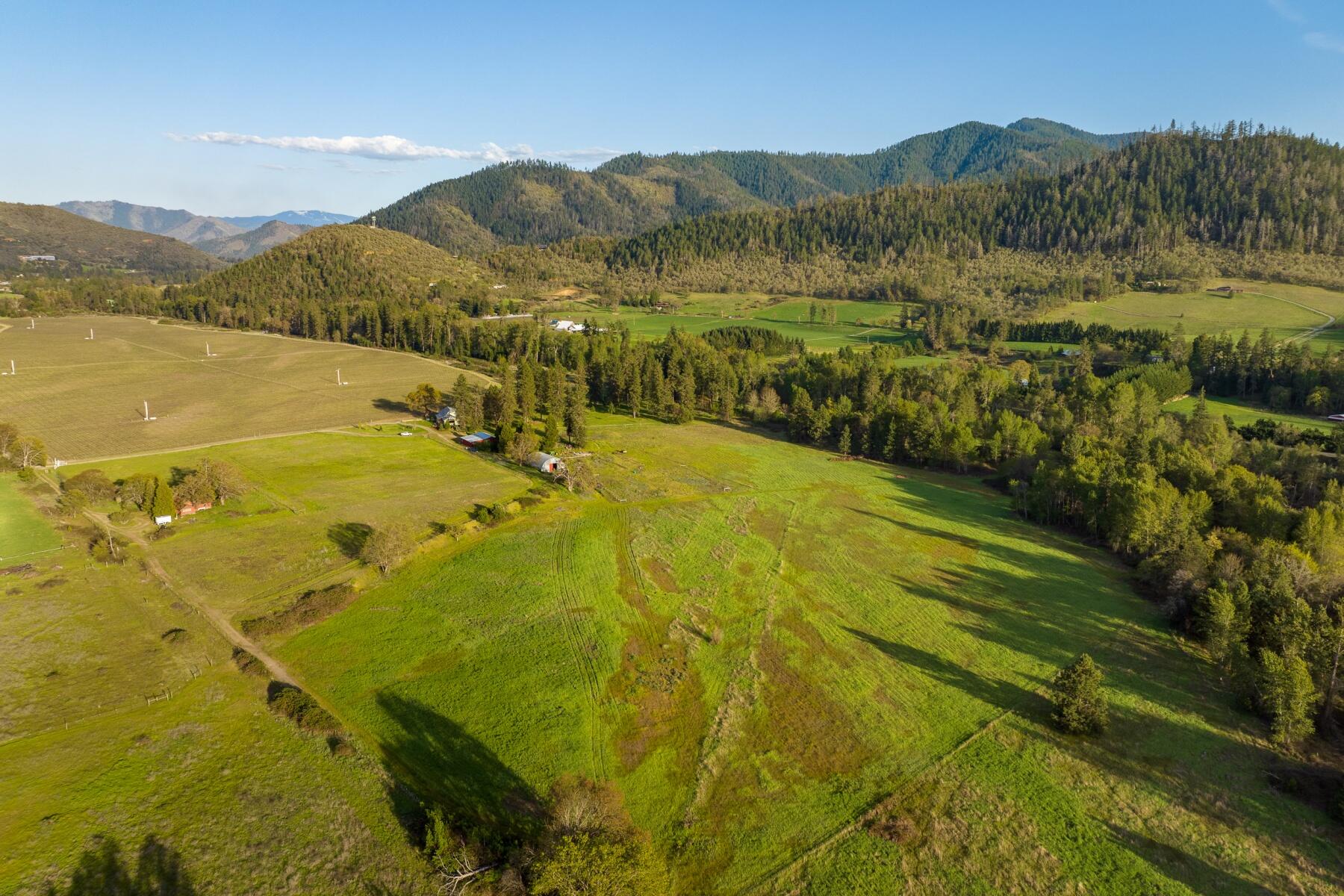17911 North Applegate Road Grants Pass, OR 97527 - Photo 55 of 77 batch_17911NApplegateRd-055