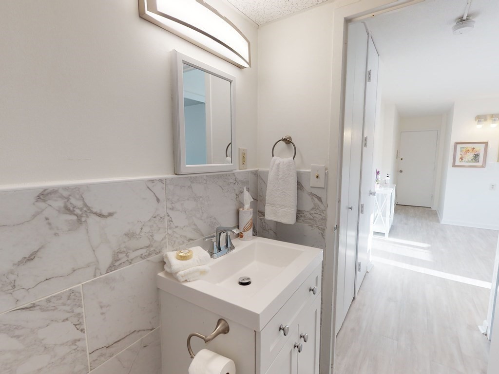 125 Trapelo Road, Unit 15 Belmont, MA 02478 - Photo 8 of 20 Gallery Image 8
