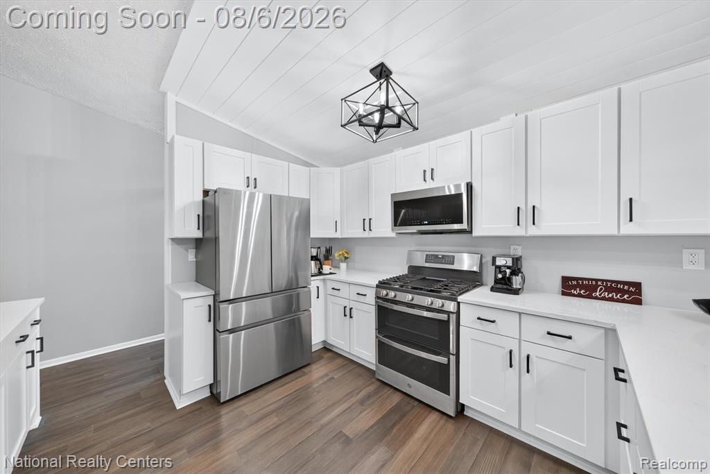 8928 Minne Wanna Road Clarkston, MI 48348 - Photo 8 of 30 Gallery Image 8
