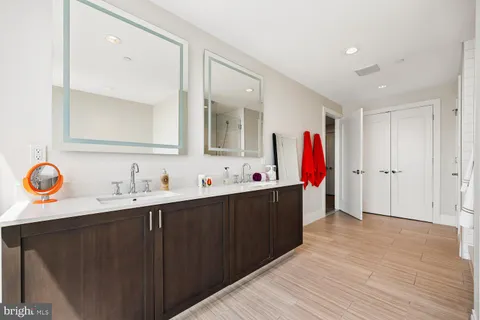 $1,590,000 | 930 Rose Avenue, Unit 2001, Rockville, MD 20852