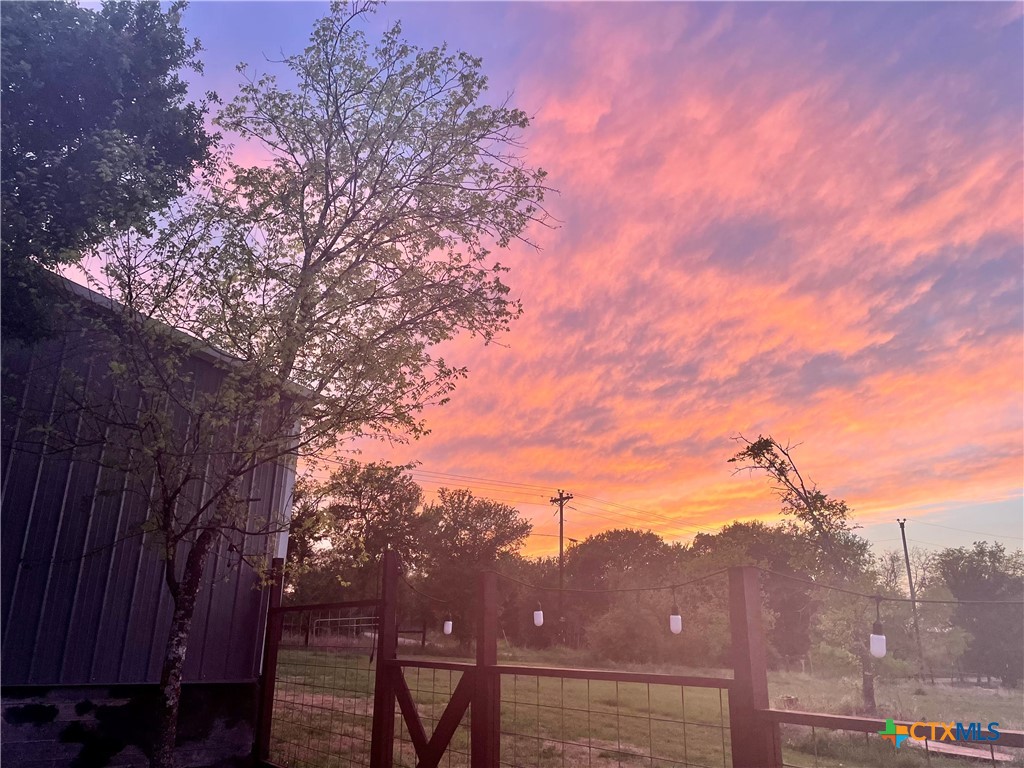 730 Spoke Hollow Road Lockhart, TX 78644 - Photo 38 of 41 SUNSET VIEWS