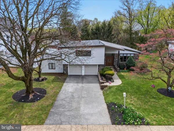 $775,000 | 14 Vassar Road, Broomall, PA 19008