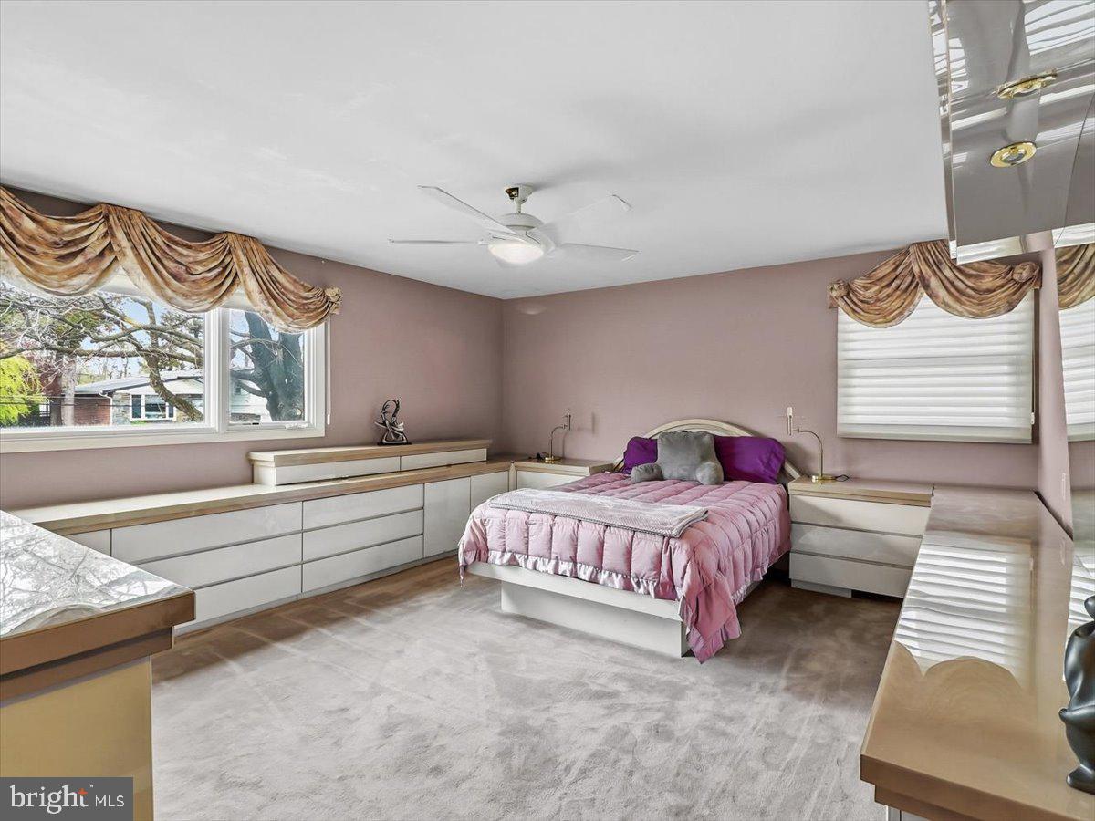 14 Vassar Road Broomall, PA 19008 - Photo 16 of 33 Primary bedroom with built-ins