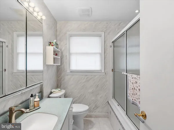 $775,000 | 14 Vassar Road, Broomall, PA 19008