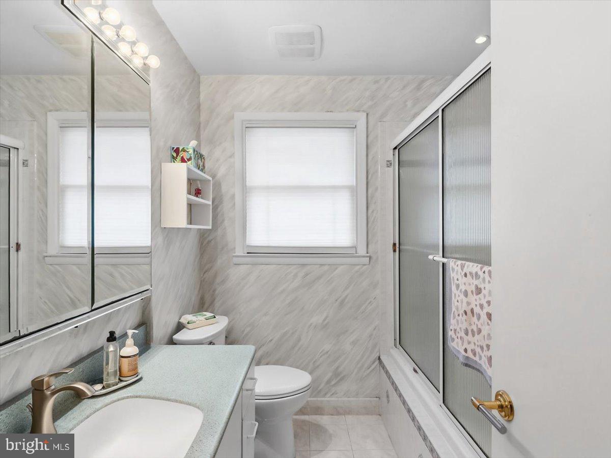 14 Vassar Road Broomall, PA 19008 - Photo 25 of 33 Hall bathroom