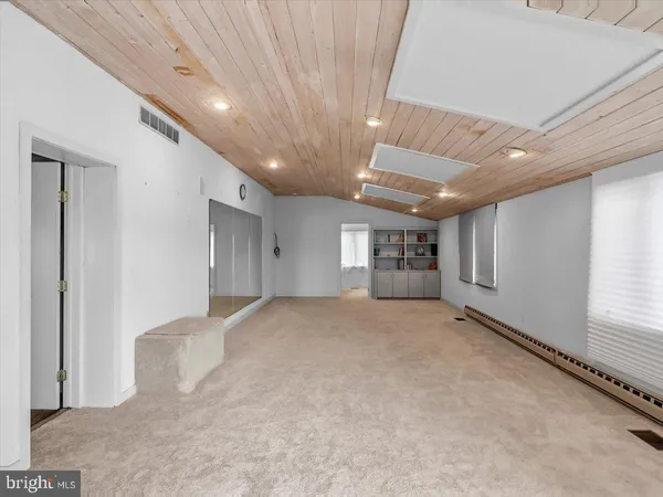 $775,000 | 14 Vassar Road, Broomall, PA 19008