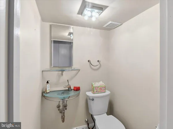 $775,000 | 14 Vassar Road, Broomall, PA 19008