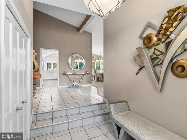 $775,000 | 14 Vassar Road, Broomall, PA 19008