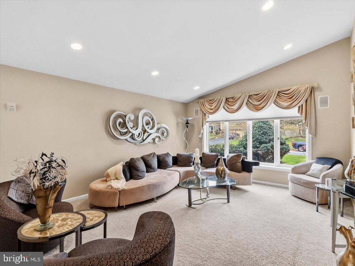 14 Vassar Road Broomall, PA 19008 - Photo 6 of 33 Formal living room with recessed lighting
