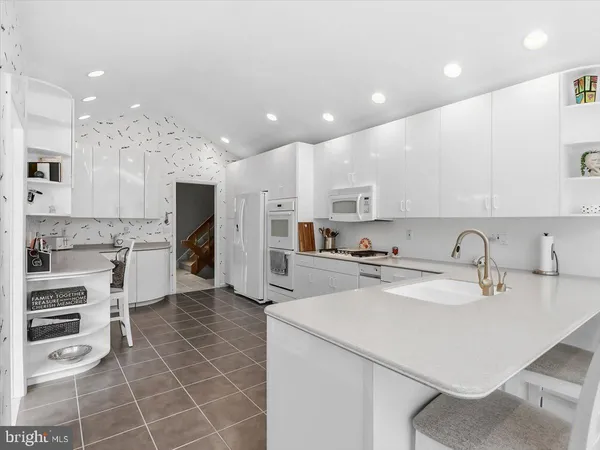 $775,000 | 14 Vassar Road, Broomall, PA 19008