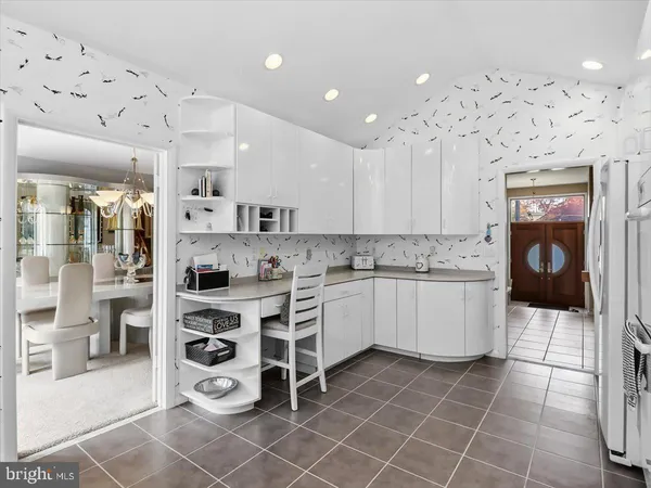 $775,000 | 14 Vassar Road, Broomall, PA 19008