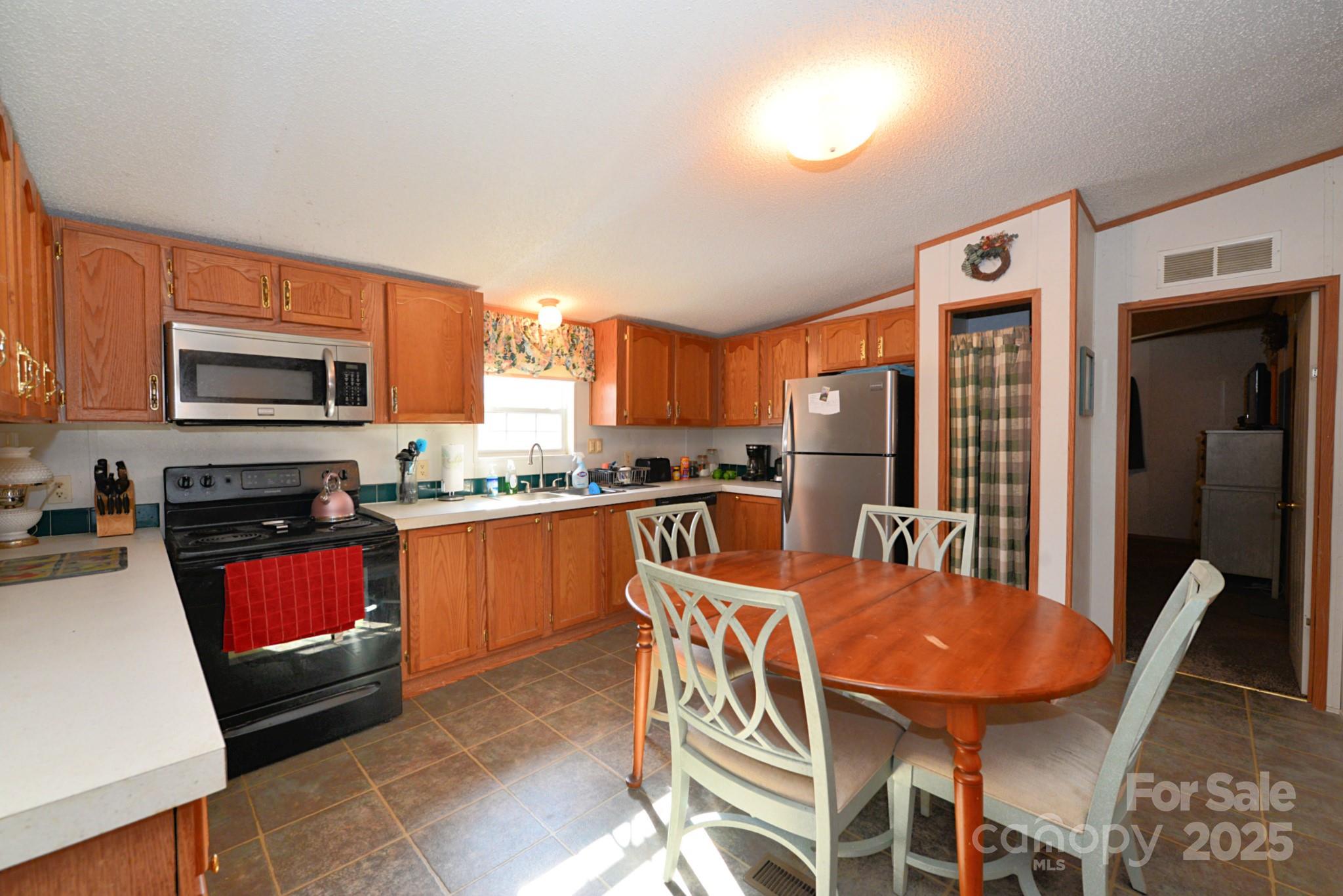 103 Raindrop Ridge Sylva, NC 28779 - Photo 6 of 14 Gallery Image 6