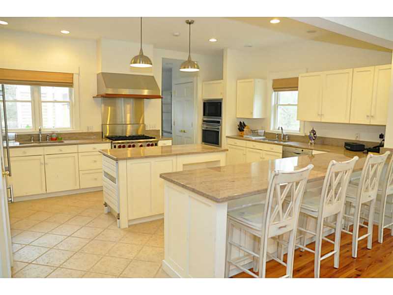 994 Beacon Hill Road Block Island, RI 02807 - Photo 7 of 22 Kitchen.