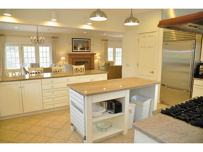 994 Beacon Hill Road Block Island, RI 02807 - Photo 8 of 22 Kitchen.