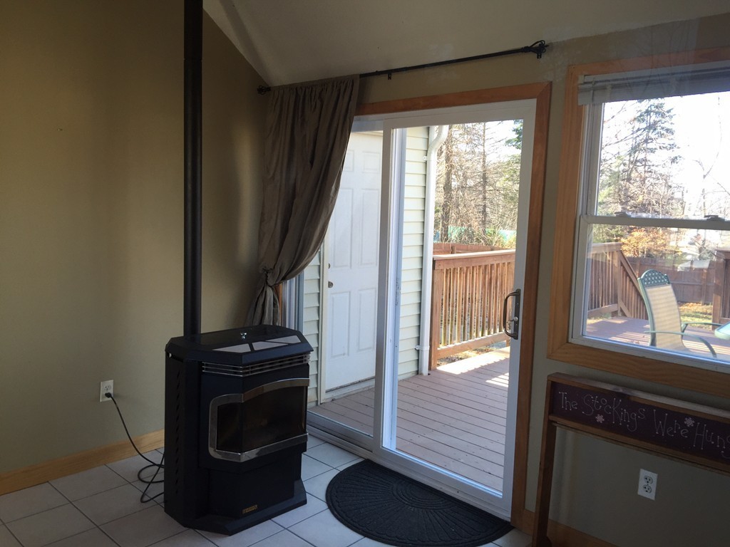 35 Ridgeview Road West Springfield, MA 01089 - Photo 6 of 30