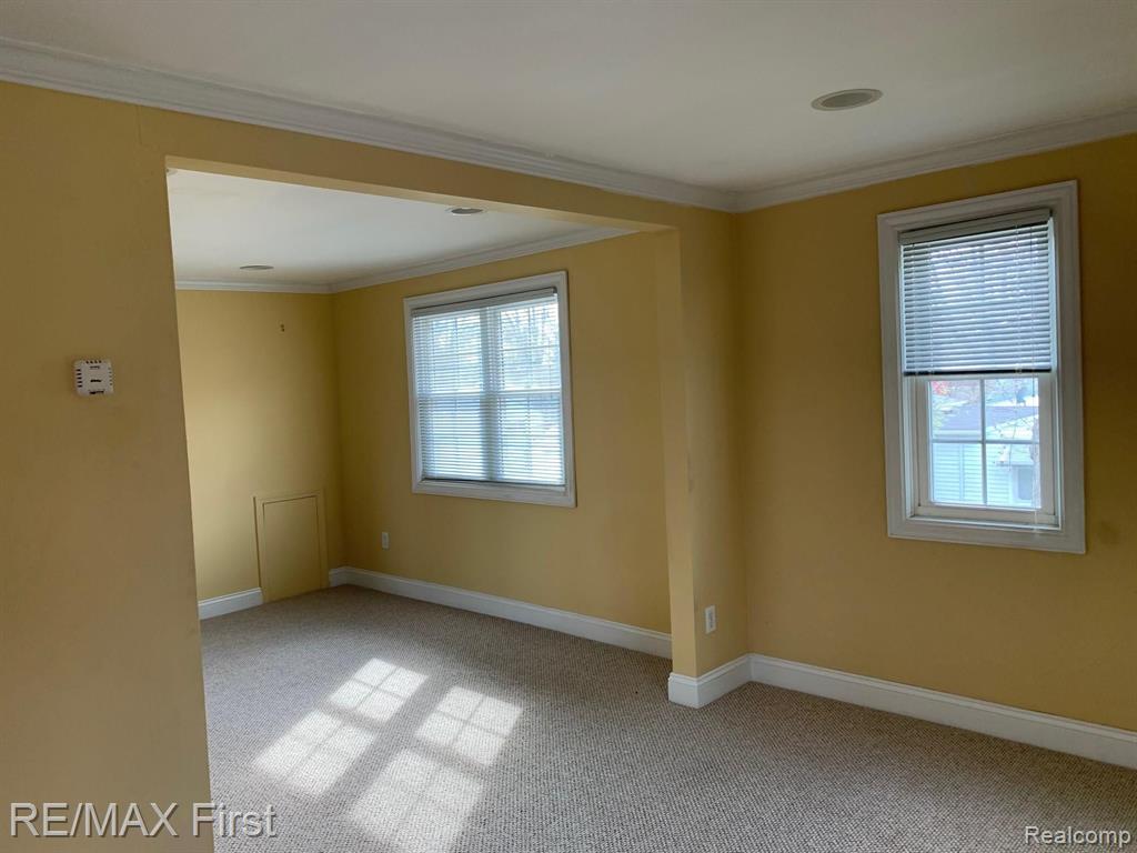 2239 Ridgemont Road Grosse Pointe, MI 48236 - Photo 17 of 19