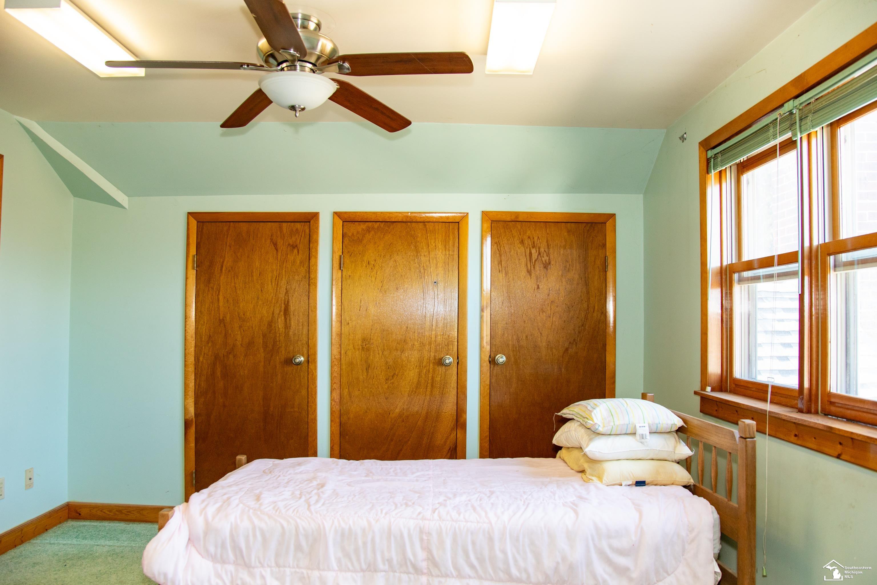 15708 Goddard Road Allen Park, MI 48101 - Photo 21 of 33
