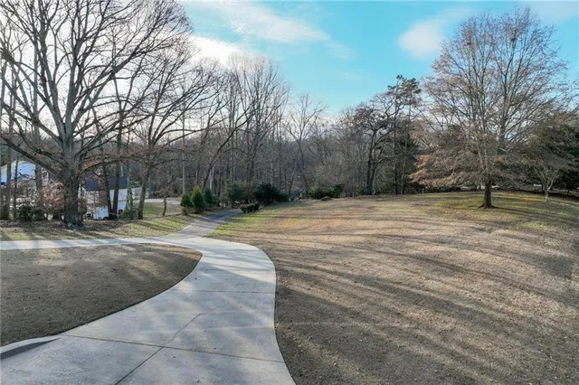 $950,000 | 3636 Lantern Drive, Gainesville, GA 30504