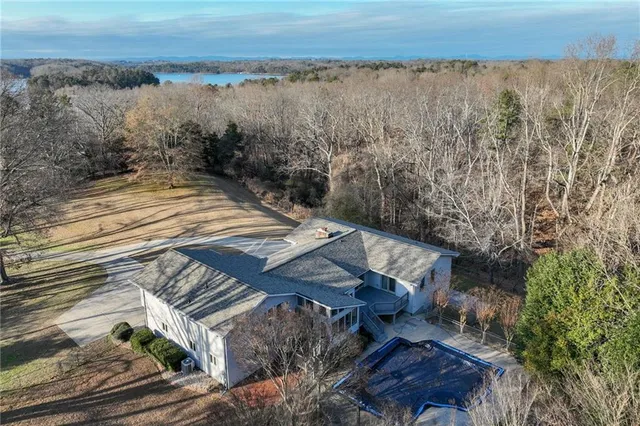 $950,000 | 3636 Lantern Drive, Gainesville, GA 30504