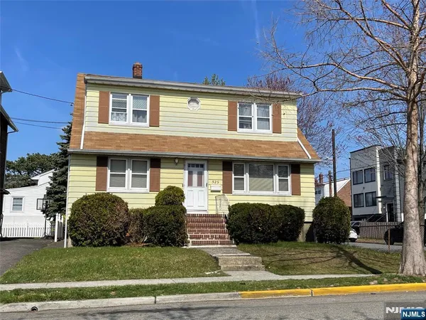 $699,000 | 529 Fern Avenue, Lyndhurst, NJ 07071