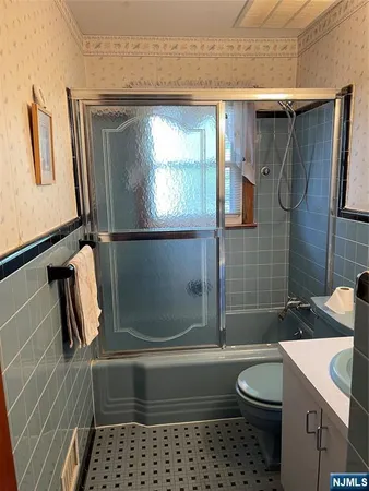 $699,000 | 529 Fern Avenue, Lyndhurst, NJ 07071