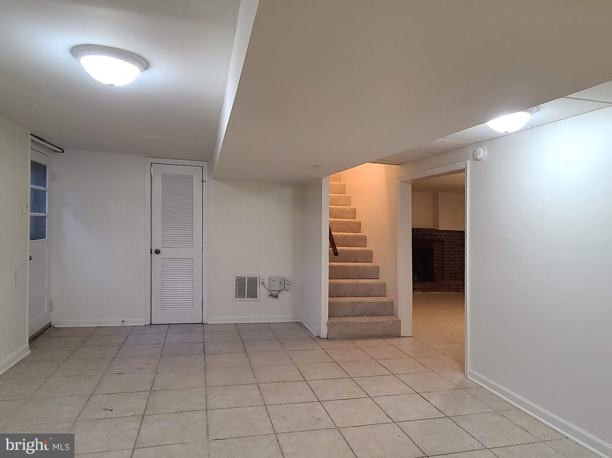 204 Mt Pleasant Boulevard Fredericksburg, VA 22405 - Photo 23 of 30 an empty room with a outdoor space