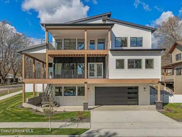 $1,785,000 | 422 South 3rd Avenue, Sandpoint, ID 83864