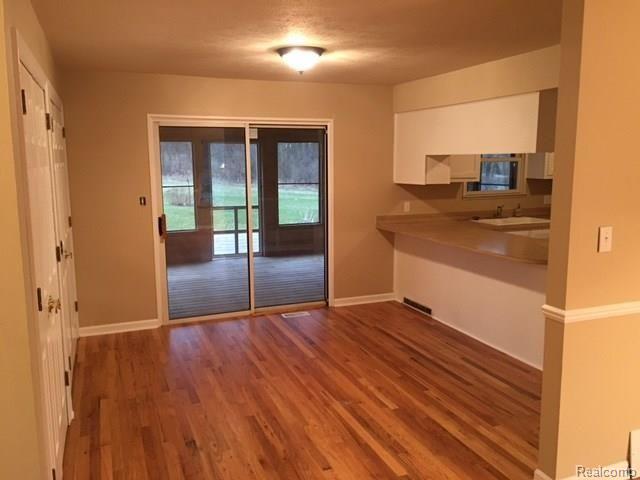 6034 North Burkhart Road Howell, MI 48855 - Photo 15 of 19 IMG_3144.JPG