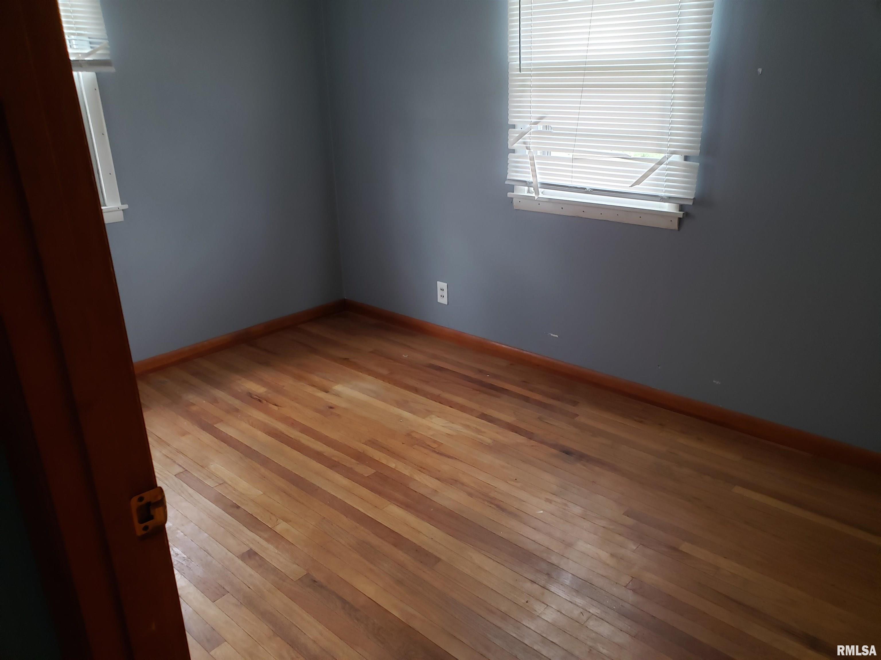 637 North Stephens Avenue Springfield, IL 62702 - Photo 8 of 9