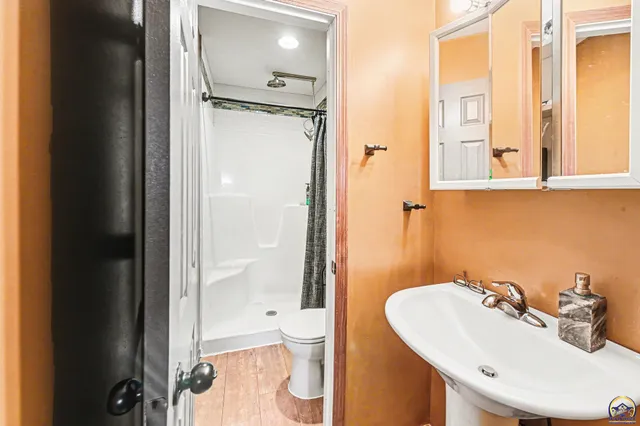 $249,000 | 101 Crystal Springs Road, Emmett, KS 66422