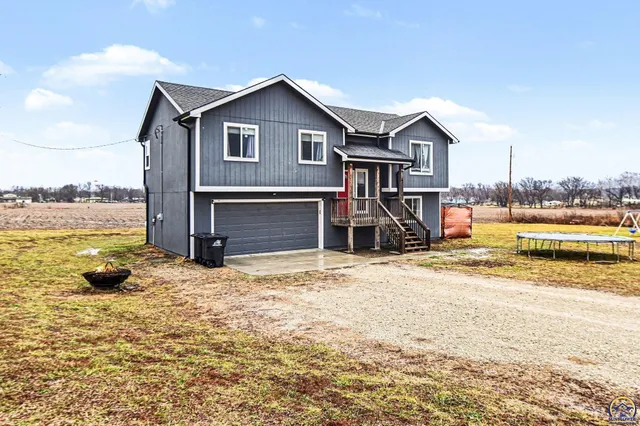 $249,000 | 101 Crystal Springs Road, Emmett, KS 66422