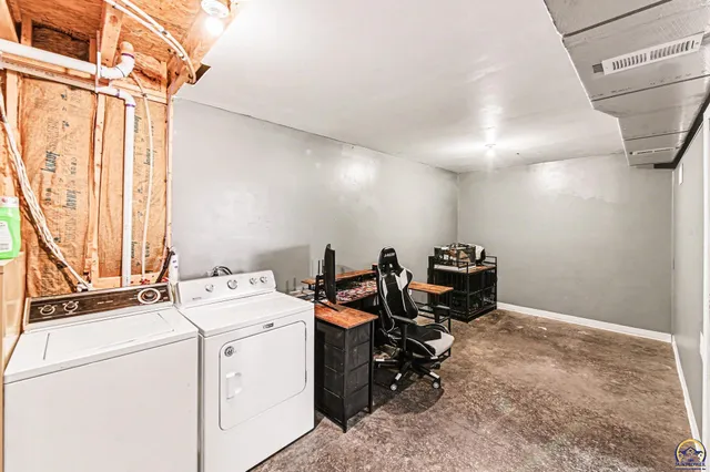 $249,000 | 101 Crystal Springs Road, Emmett, KS 66422