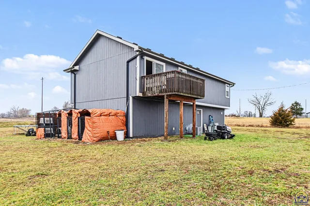 $249,000 | 101 Crystal Springs Road, Emmett, KS 66422