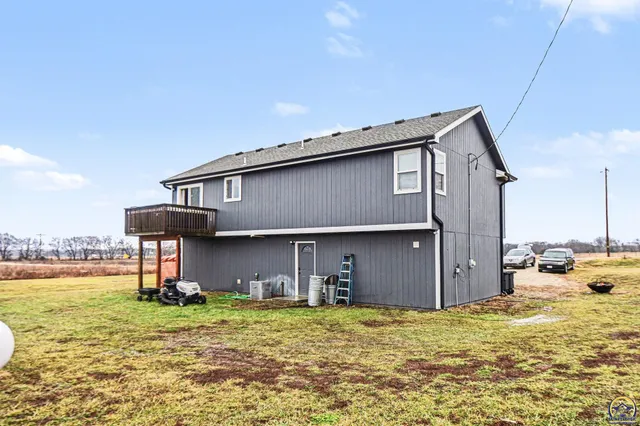 $249,000 | 101 Crystal Springs Road, Emmett, KS 66422