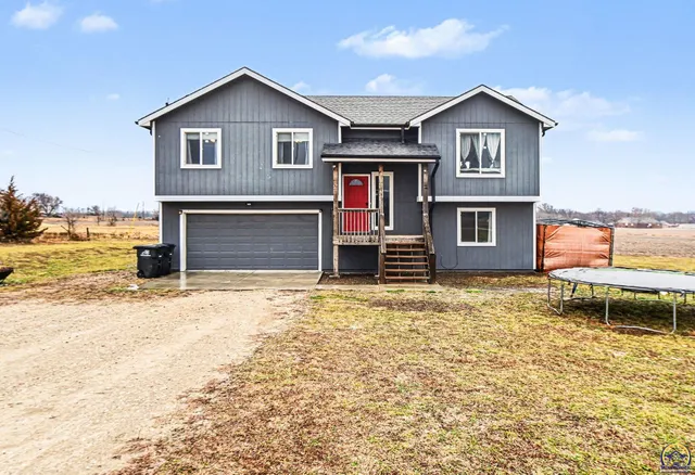 $249,000 | 101 Crystal Springs Road, Emmett, KS 66422