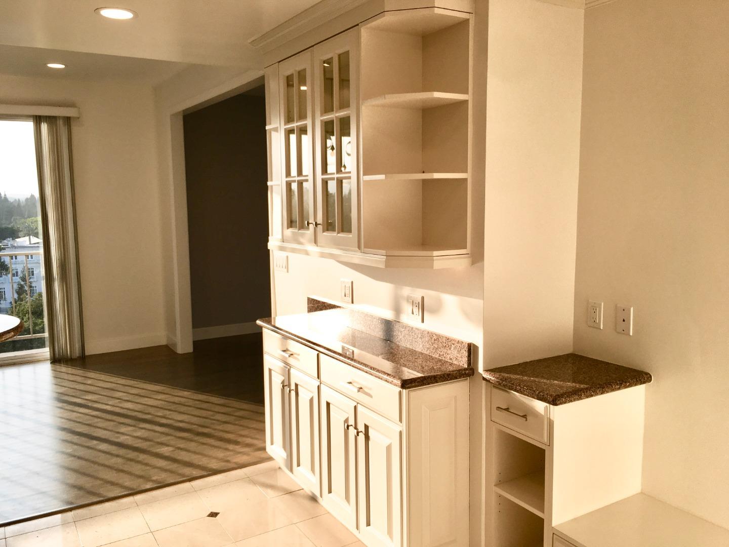 1330 University Drive, Unit 84 Menlo Park, CA 94025 - Photo 6 of 36