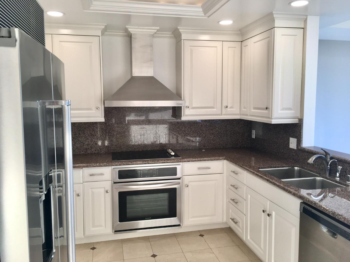 1330 University Drive, Unit 84 Menlo Park, CA 94025 - Photo 8 of 36