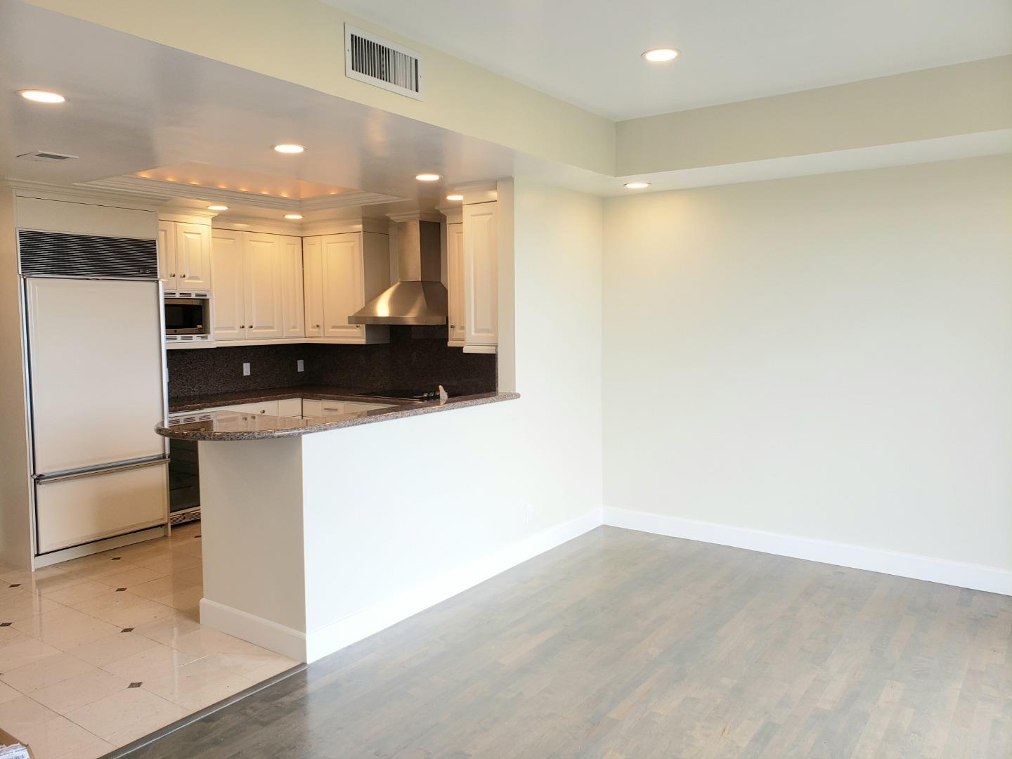 1330 University Drive, Unit 84 Menlo Park, CA 94025 - Photo 9 of 36