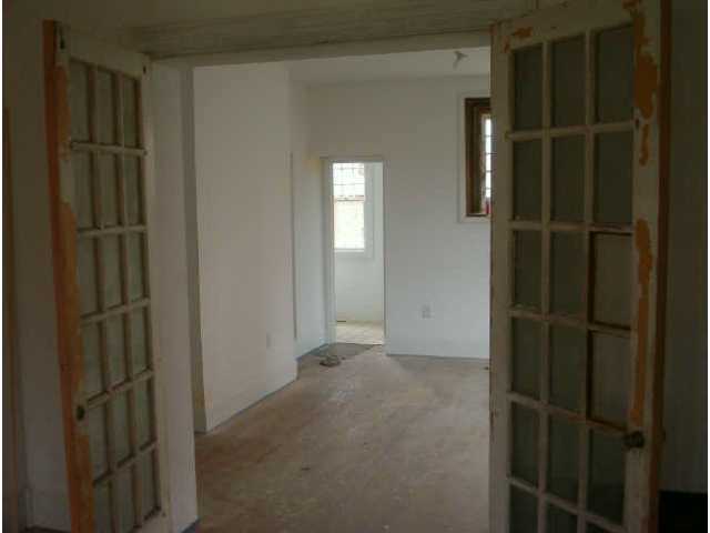 1585 Bryden Road Columbus, OH 43205 - Photo 3 of 5 Gallery Image 3